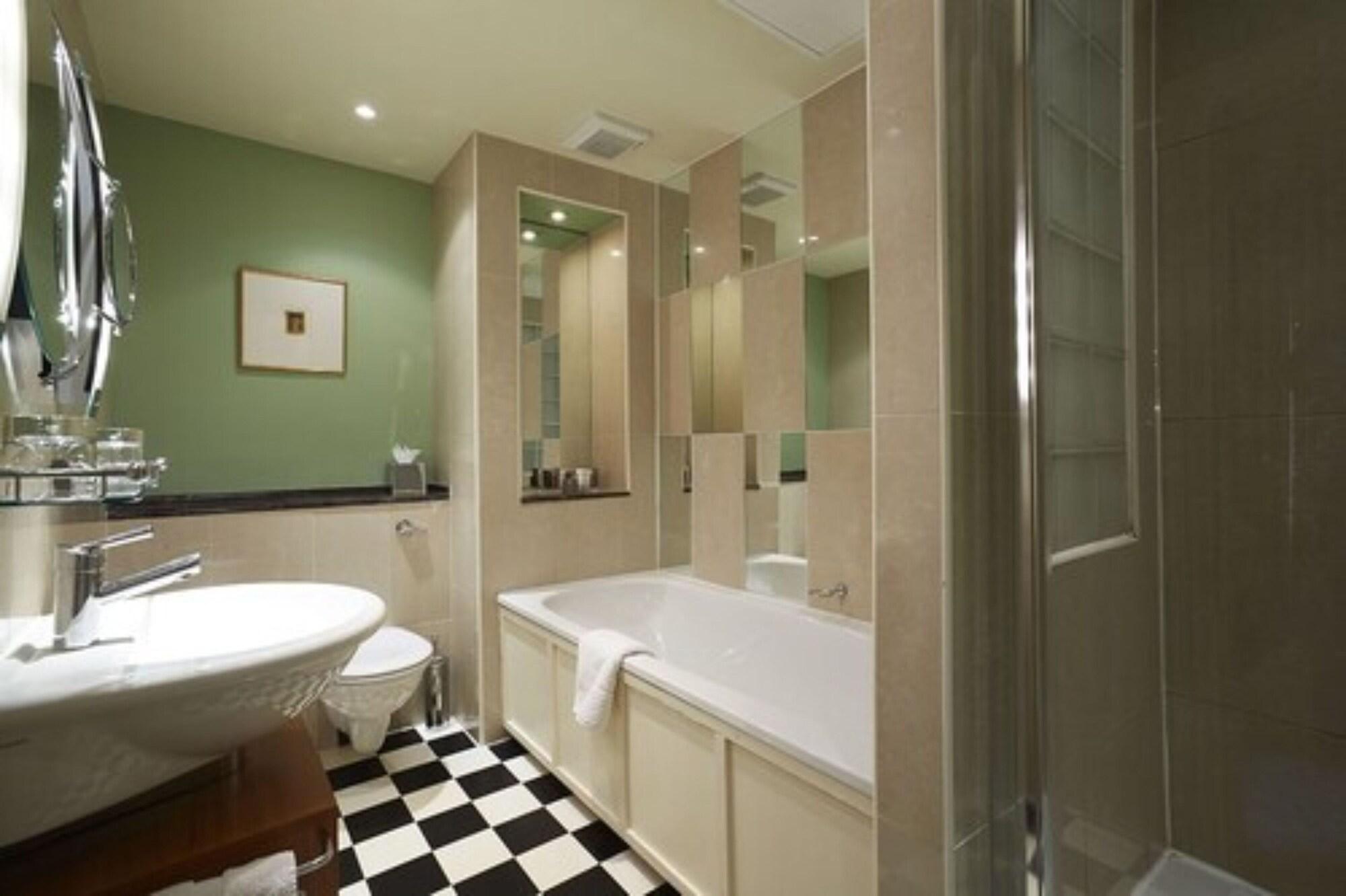Angel Hotel Bury St. Edmunds Экстерьер фото