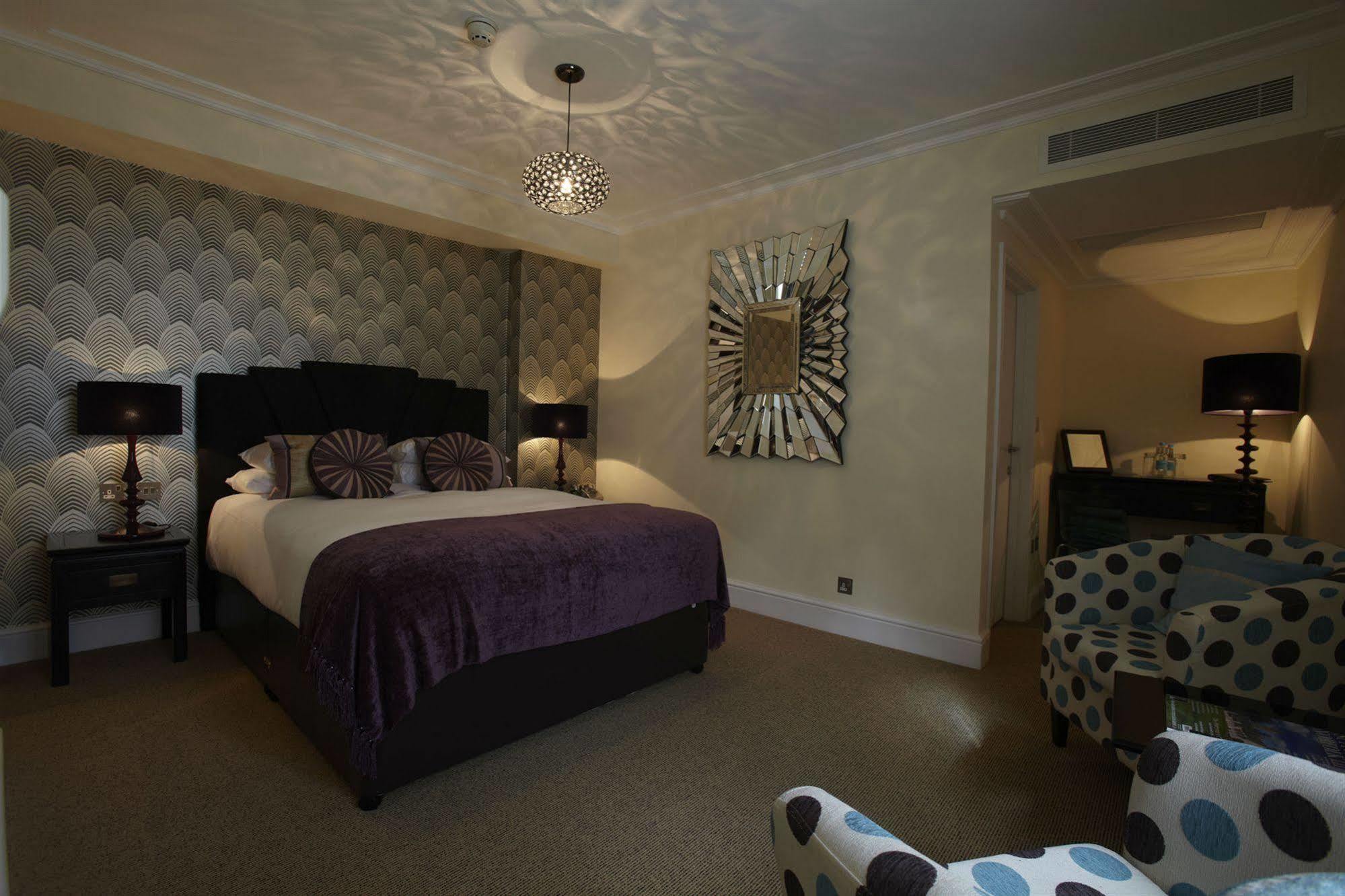 Angel Hotel Bury St. Edmunds Экстерьер фото