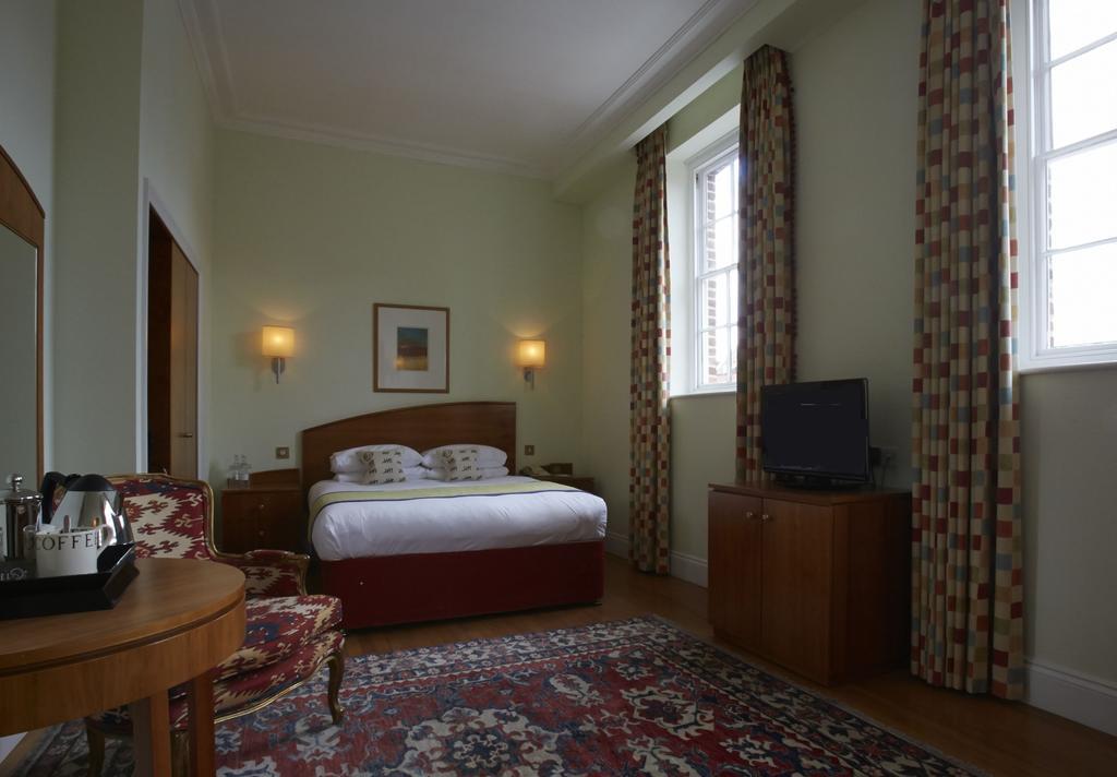 Angel Hotel Bury St. Edmunds Экстерьер фото